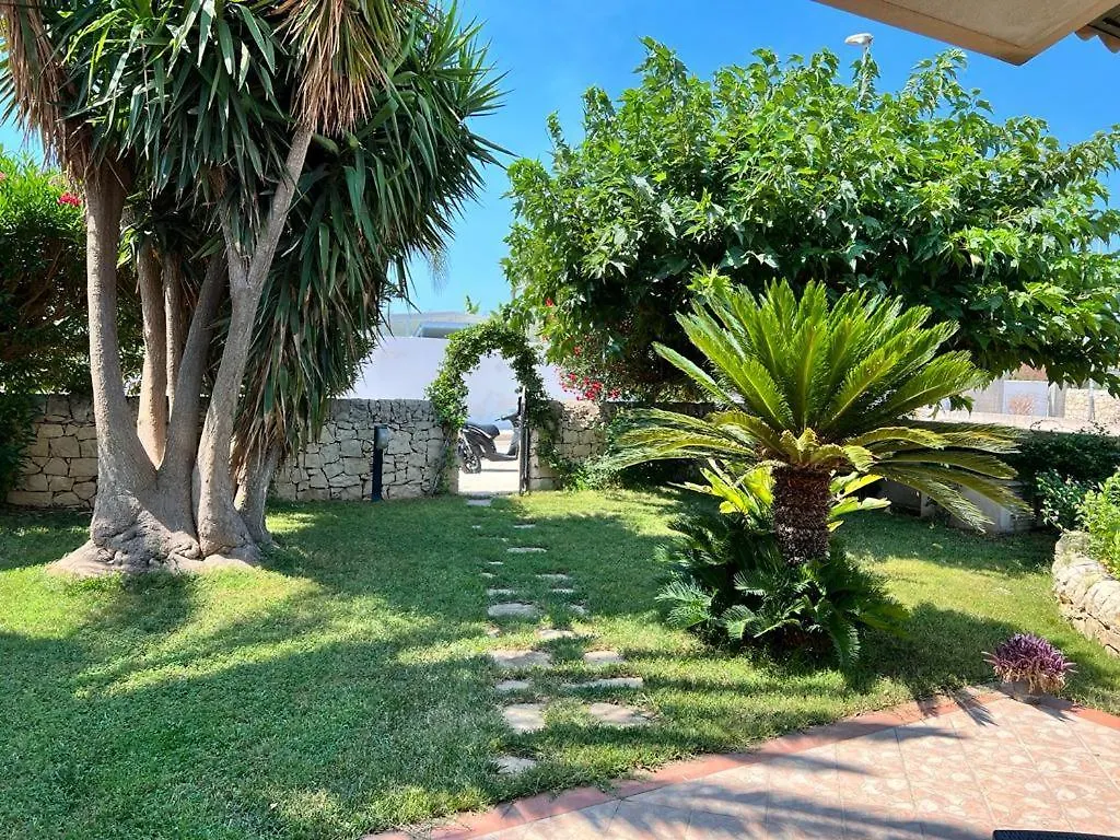 Casa Migliorisi A Marina Di Ragusa Per Vacanze